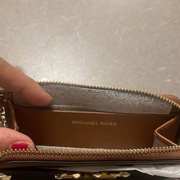 π€πNWT Micheal Kors mini wallet ππ€ - Picture 4 of 4